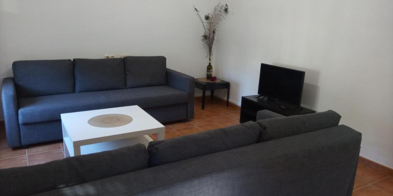 Apartamentos,Puerta De Bisagra-Parking Gratis Toledo Exterior photo